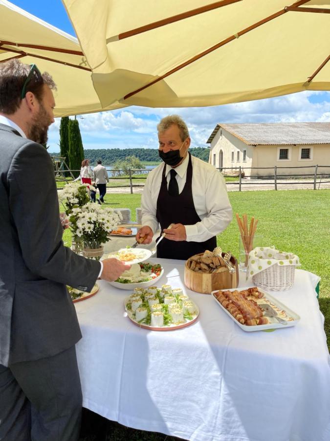 Agriturismo Potrero Grande Sul Lago Di Martignano Con Spiaggia Campagnano Di Roma Exterior foto